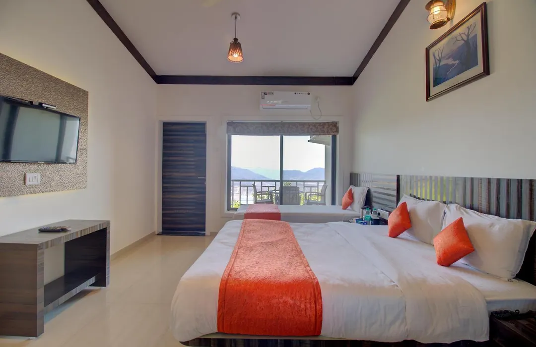 Rainforest Restaurant & Villas-1